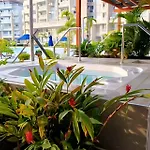 Vista Impresionante Y Cama King En Baia Kristal