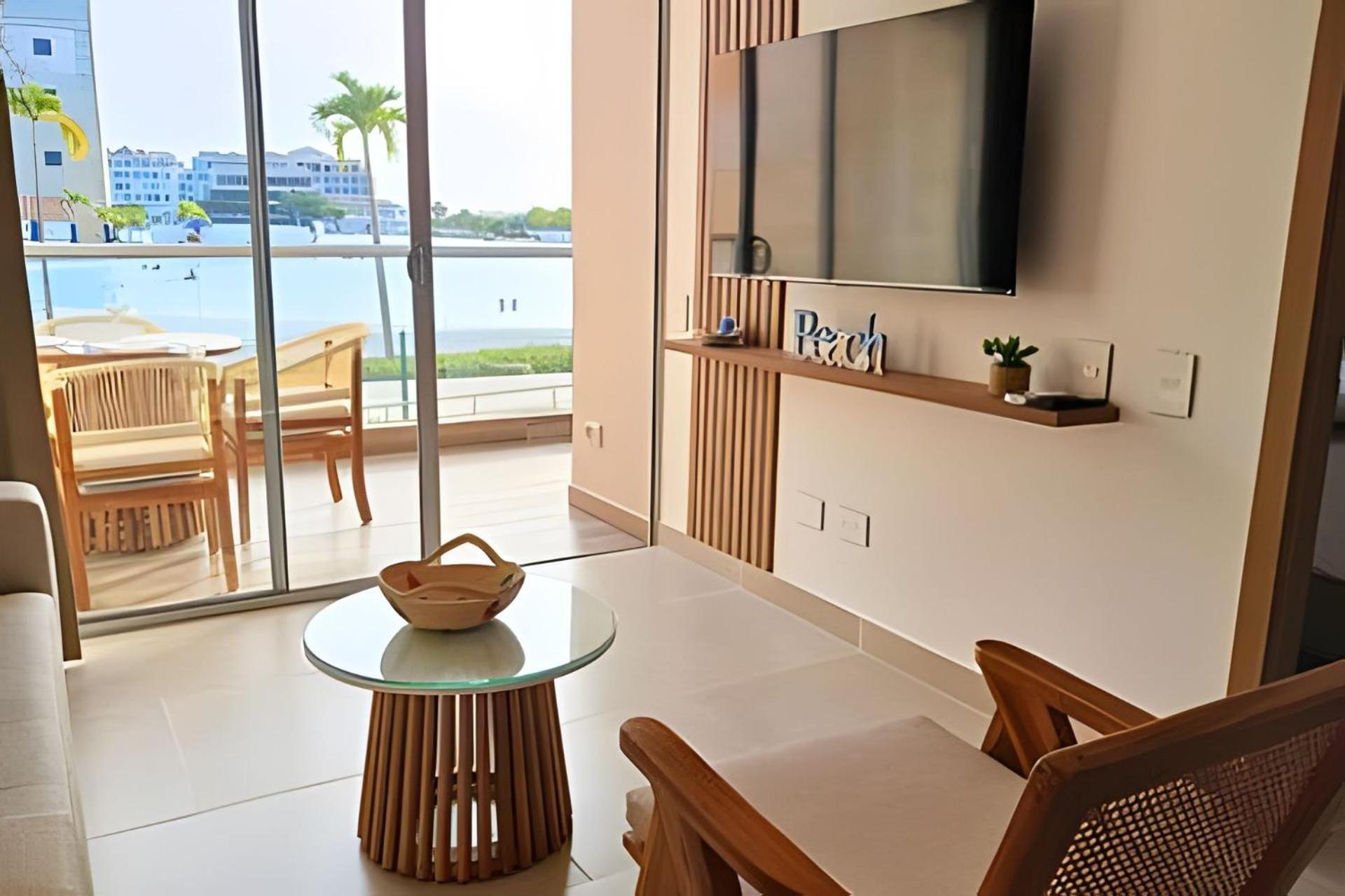 Vista Impresionante Y Cama King En Baia Kristal Los Arrayanes (Cartagena)